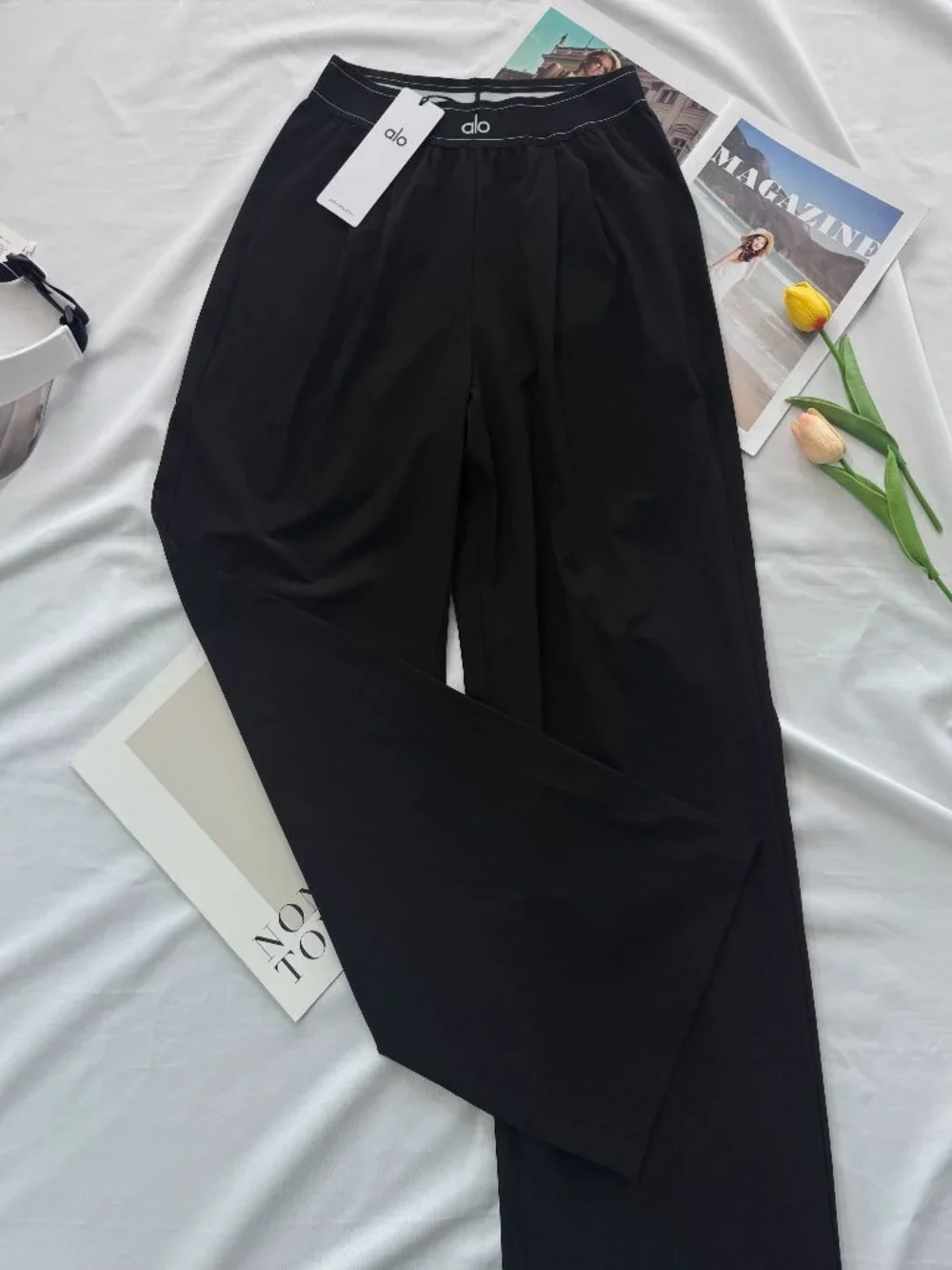 NWT 😘💛 ALO Yoga Women's Suit Up Trouser Classic Black,Straight legs,Casual